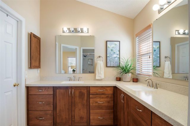 17070 SE 91ST LEE AVENUE, The Villages, FL 32162