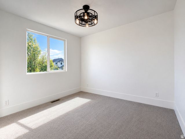 1918 W WOODVIEW DR, Lehi, UT 84048