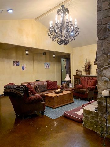 9700 Lark Lane, Fort Worth, TX 76179