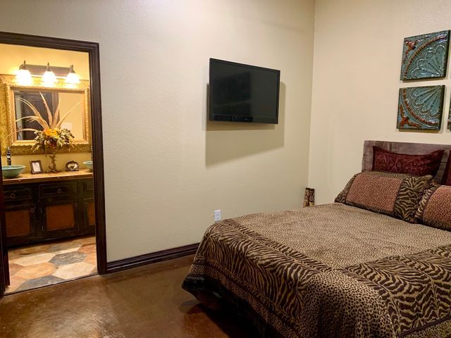 9700 Lark Lane, Fort Worth, TX 76179