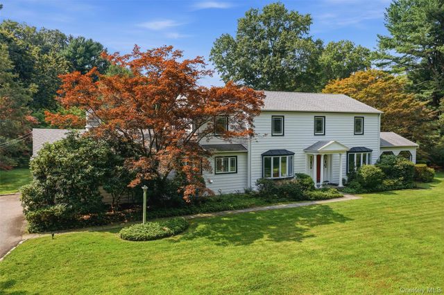 897 Ripley Lane, Muttontown, NY 11771