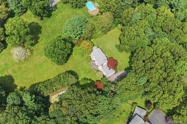 897 Ripley Lane, Muttontown, NY 11771