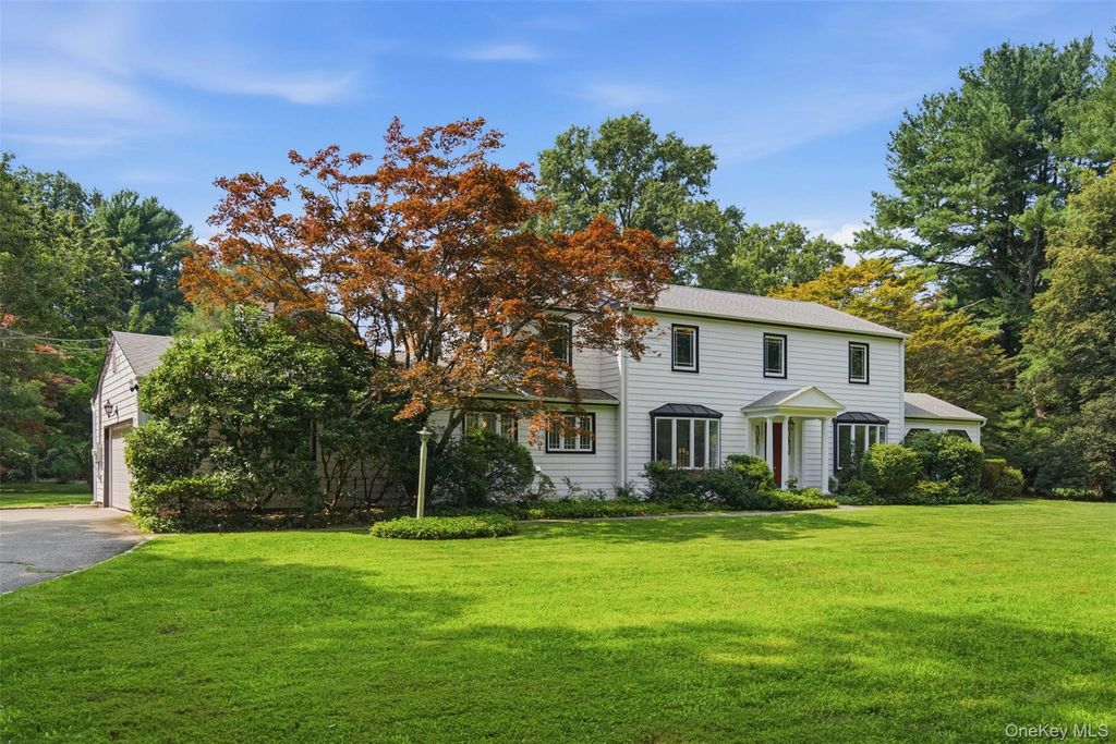 897 Ripley Lane, Muttontown, NY 11771 — photo 2