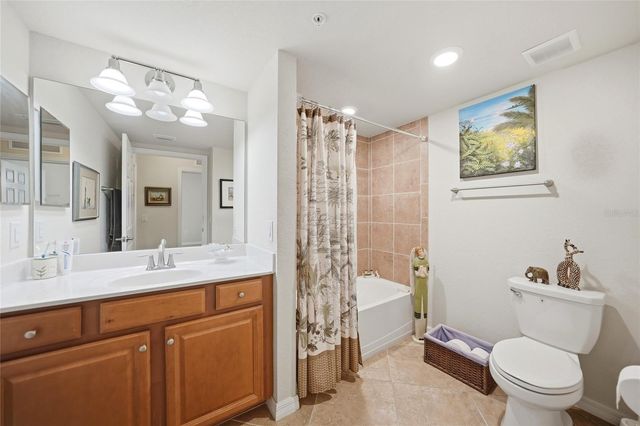 20071 RAGAZZA CIRCLE 101, Venice, FL 34293