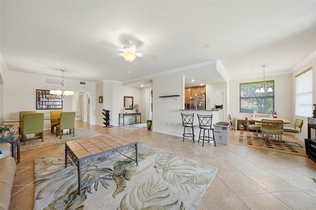20071 RAGAZZA CIRCLE 101, Venice, FL 34293