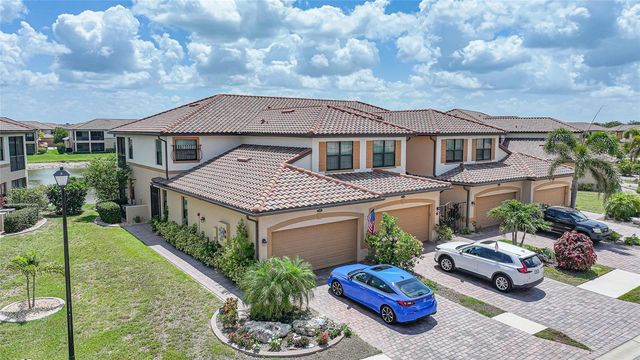 20071 RAGAZZA CIRCLE 101, Venice, FL 34293