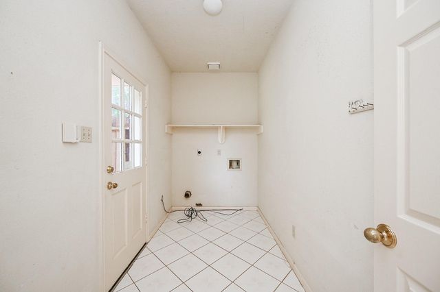 9731 New Kent Drive, Sugar Land, TX 77498