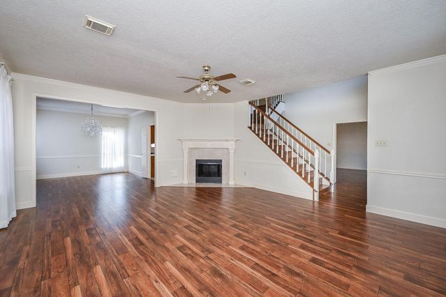 9731 New Kent Drive, Sugar Land, TX 77498