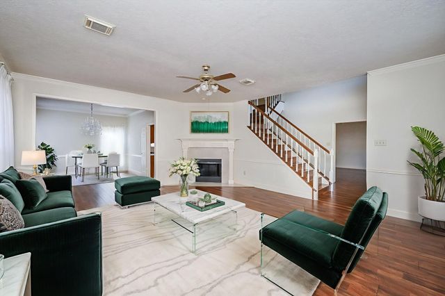 9731 New Kent Drive, Sugar Land, TX 77498