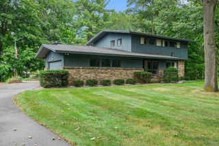 3307 Lake Drive, Allegan Twp, MI 49010