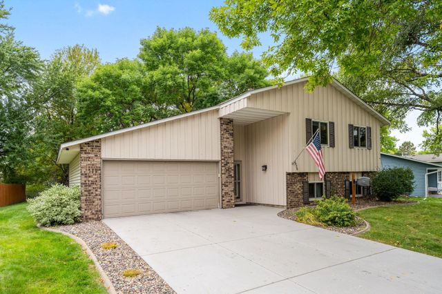 7476 Jeffery Lane S, Cottage Grove, MN 55016