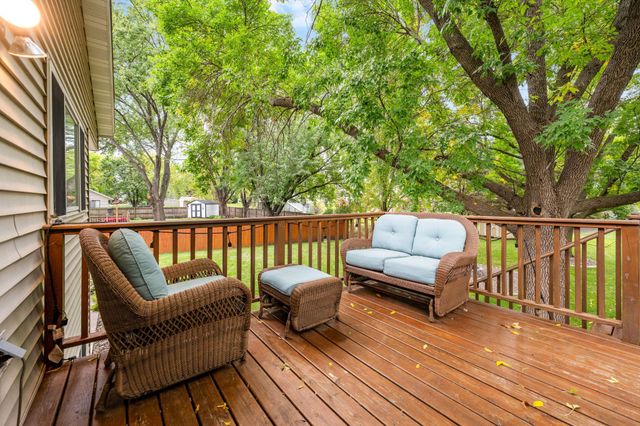 7476 Jeffery Lane S, Cottage Grove, MN 55016