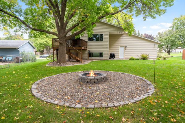 7476 Jeffery Lane S, Cottage Grove, MN 55016