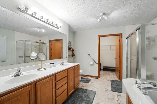 1899 Creeks Crossing Court, Grove City, OH 43123