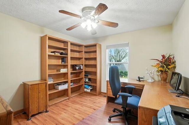 1899 Creeks Crossing Court, Grove City, OH 43123