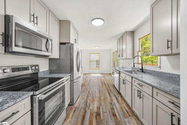 22 E. Indian Trail, Taylors, SC 29687