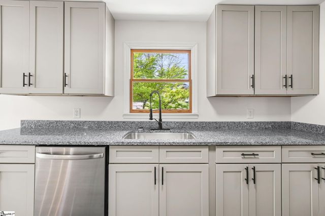 22 E. Indian Trail, Taylors, SC 29687