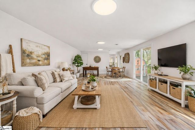 22 E. Indian Trail, Taylors, SC 29687