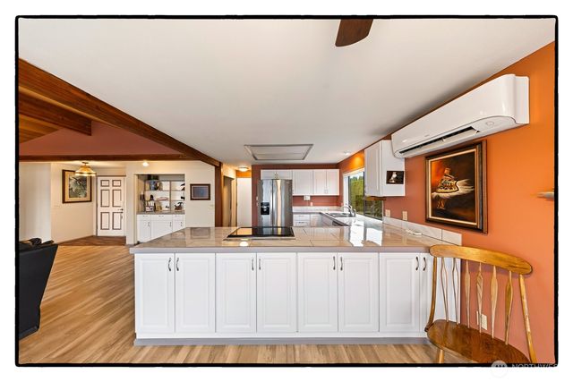 858 Kalispell Drive, La Conner, WA 98257