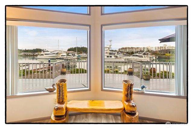 858 Kalispell Drive, La Conner, WA 98257