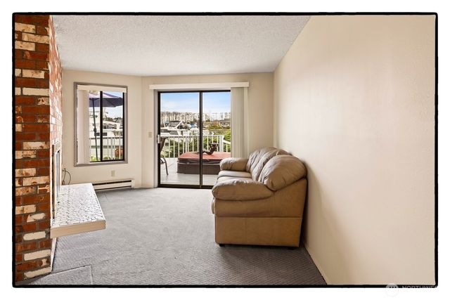 858 Kalispell Drive, La Conner, WA 98257