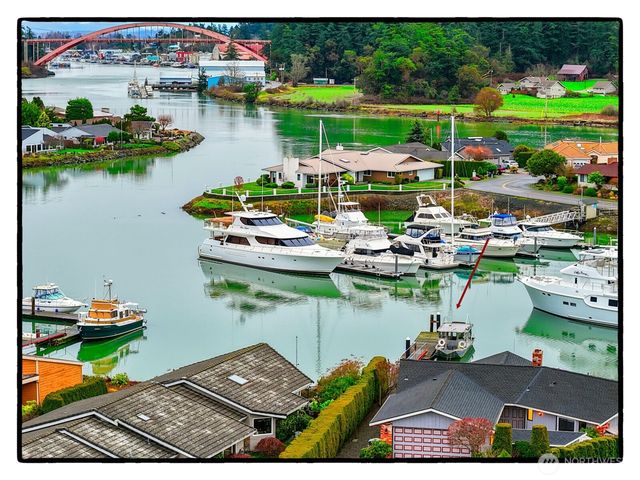 858 Kalispell Drive, La Conner, WA 98257