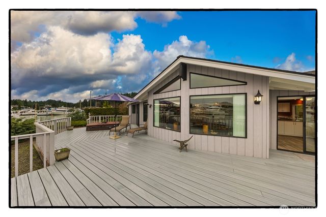 858 Kalispell Drive, La Conner, WA 98257