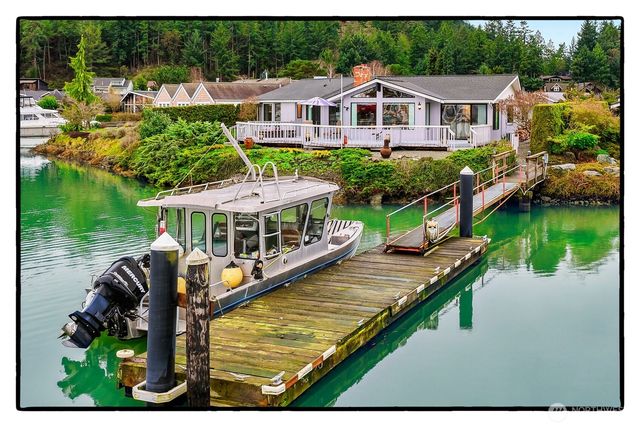 858 Kalispell Drive, La Conner, WA 98257