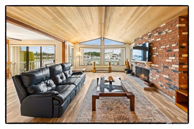 858 Kalispell Drive, La Conner, WA 98257