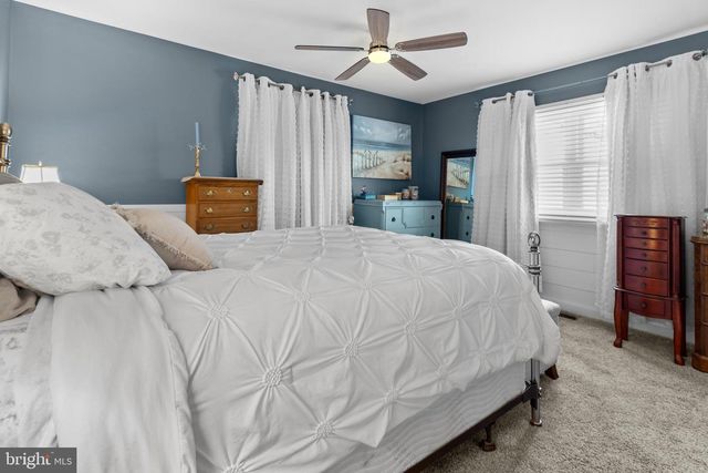 949 BLACKBIRD LANDING RD, Townsend, DE 19734