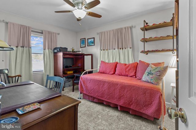 949 BLACKBIRD LANDING RD, Townsend, DE 19734