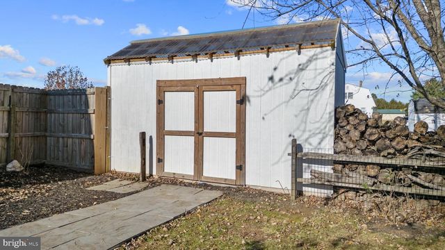 949 BLACKBIRD LANDING RD, Townsend, DE 19734