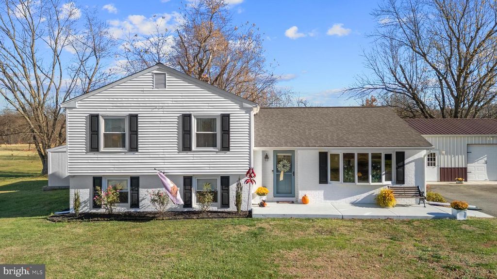 949 BLACKBIRD LANDING RD, Townsend, DE 19734