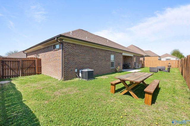 15828 Landview Lane, Athens, AL 35613