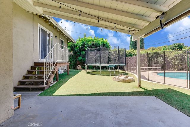 13791 Pasadena, North Tustin, CA 92705