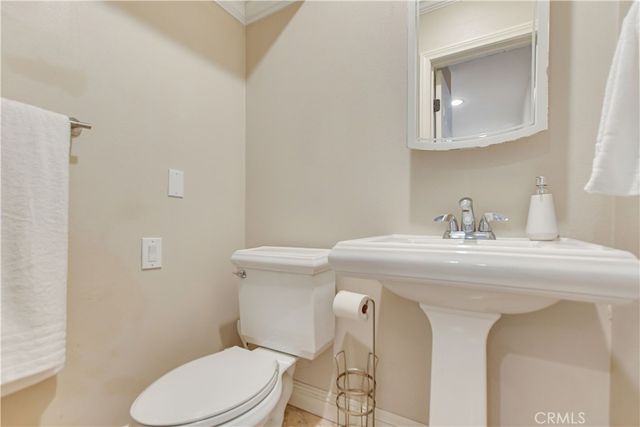 13791 Pasadena, North Tustin, CA 92705
