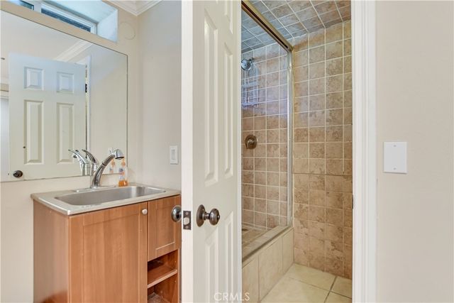 13791 Pasadena, North Tustin, CA 92705
