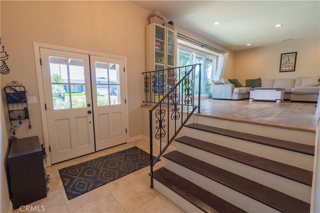 13791 Pasadena, North Tustin, CA 92705
