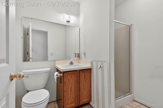 38733 Covington Drive, Wayne, MI 48184