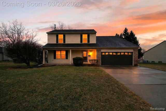 38733 Covington Drive, Wayne, MI 48184