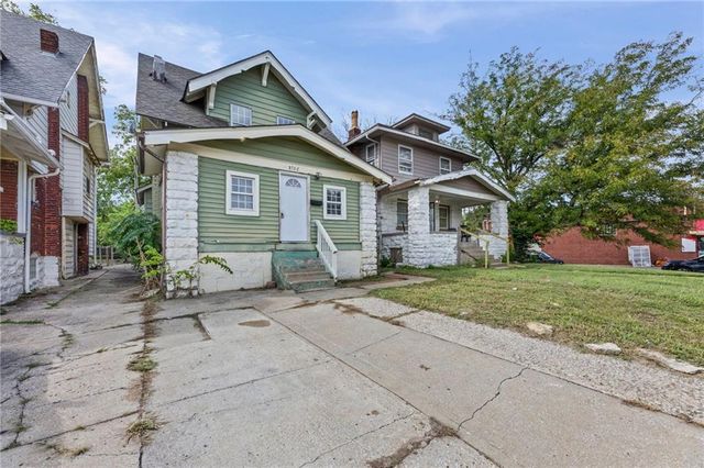 3702 Indiana Avenue, Kansas City, MO 64128