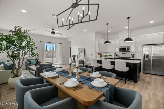 612 Paseo Campanero Street, Horizon City, TX 79928