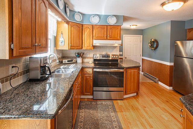 15 Evergreen Road, Northampton, MA 01053