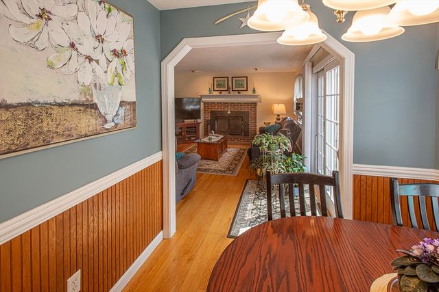 15 Evergreen Road, Northampton, MA 01053
