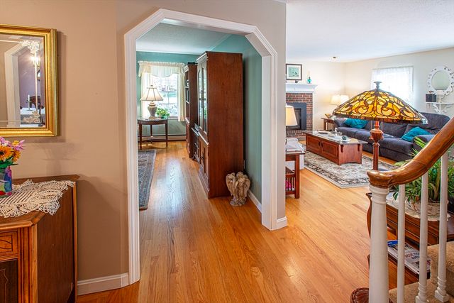 15 Evergreen Road, Northampton, MA 01053