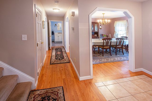 15 Evergreen Road, Northampton, MA 01053