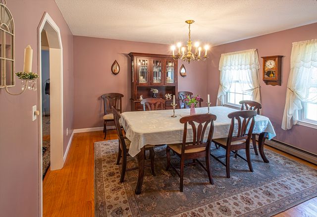 15 Evergreen Road, Northampton, MA 01053