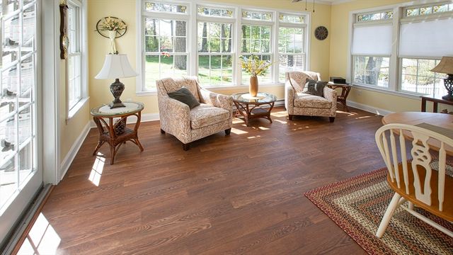 15 Evergreen Road, Northampton, MA 01053