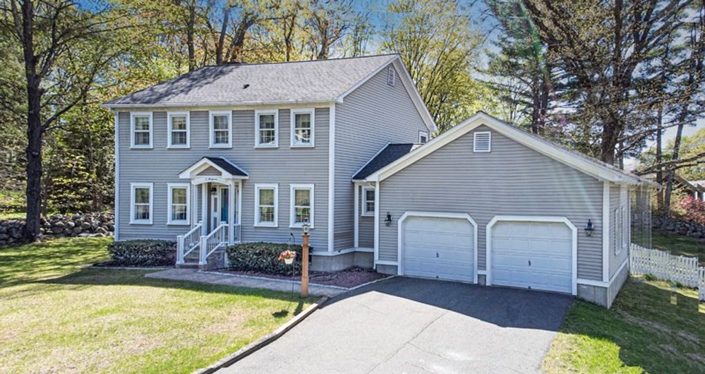 15 Evergreen Road, Northampton, MA 01053