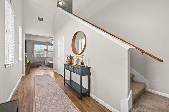 528 Twisted Oaks LN, Buda, TX 78610